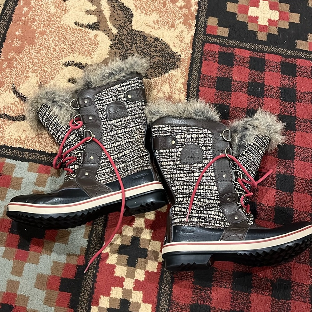 Womens Sorel boots Joan of Arc